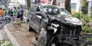 Avanza Hitam Tabrak Tiga Pejalan Kaki di Ringrod, Satu Tewas Pengemudi Mabuk