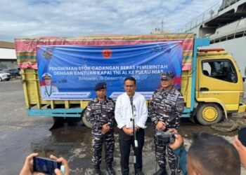 BULOG Kanwil Sumut Gandeng TNI AL Kirim 320 Ton CBP ke Nias