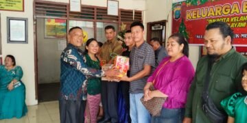 Natal 2025, Keluarga Besar Polsek Juhar Pererat Kebersamaan