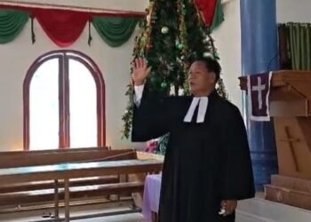 Gereja HKBP Tukka Terima Bantuan, Jemaat Rayakan Natal dengan Sukacita