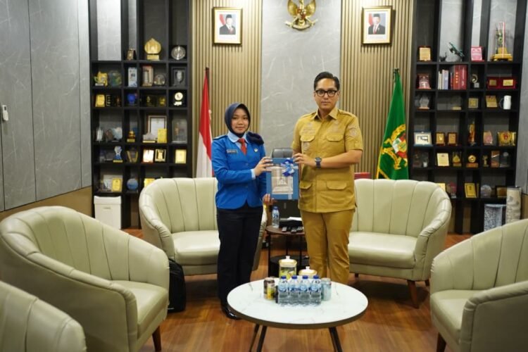 Rico Waas: Kepemimpinan adalah Tanggung Jawab dan Keteladanan