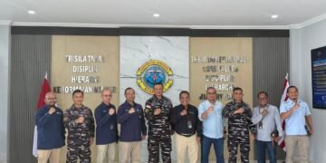 Debit Air Sungai Naik, Bhabinkamtibmas Polsek Sosa Lakukan Patroli dan Pengecekan Lapangan