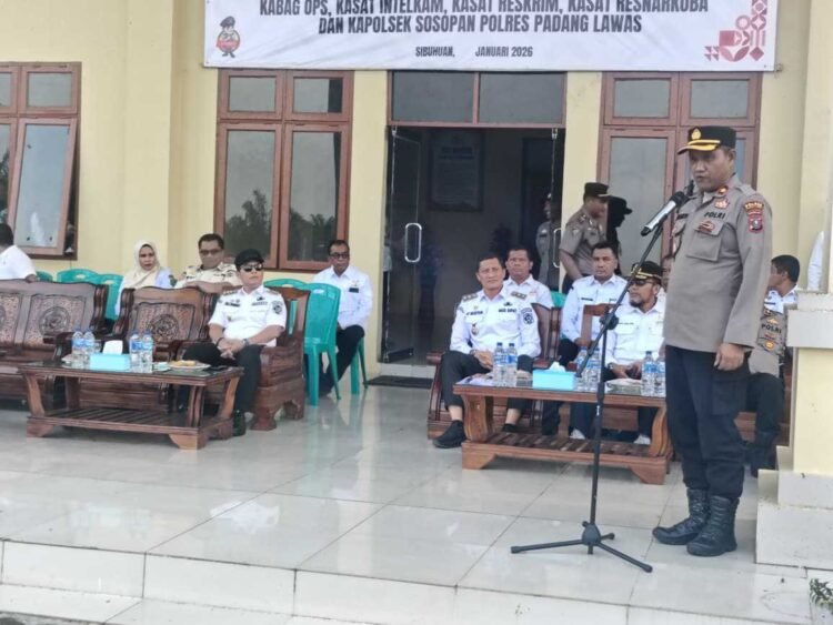 Bupati Padang Lawas Hadiri Tradisi Penyambutan Bintara Remaja Polri di Mapolres Padang Lawas
