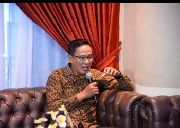 Rupiah Kian Dekat Dengan 17.000, IHSG Dan Harga Emas Bertahan di Zona Hijau