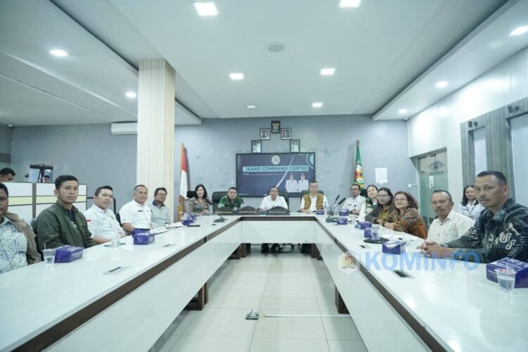 Bupati Karo Hadiri Panen Raya dan Pengumuman Swasembada Pangan Bersama Presiden RI