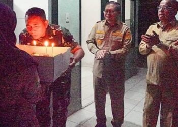 Bupati Karo bersama Forkopimda Berikan Kejutan Ulang Tahun kepada Dandim 0205/Tanah Karo