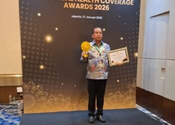 Wujudkan Jaminan Kesehatan, Bupati Karo Terima Penghargaan UHC Award 2026 di Jakarta