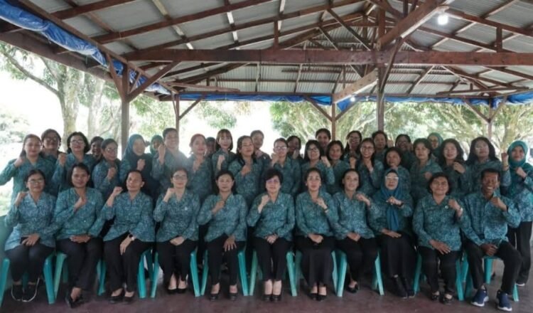 Perkuat Sinergi di Awal Tahun, TP PKK Kabupaten Karo Gelar Rapat Bulanan dan Ramah Tamah di Desa Tongging