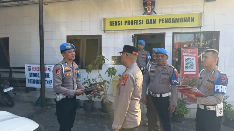Kapolres Tanah Karo Tekankan Sipropam Tegas Tegakkan Disiplin Personel