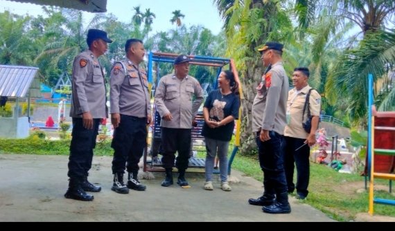 Kapolsek Pancur Batu Pimpin Patroli Dialogis dengan Pengunjung Wisata