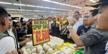 Bulog Sumut Dampingi Mendag RI Sidak di Pasar Gambir dan Ritel Modern Kota Tebing Tinggi