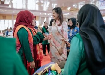 Kahiyang Ayu Serahkan 135 Kursi Roda Adaptif bagi Anak Penyandang Cerebral Palsy di Sumut