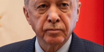 Lebih Separuh Penduduk Turki Inginkan Erdogan Pimpin Perang