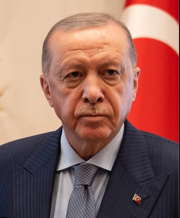 Lebih Separuh Penduduk Turki Inginkan Erdogan Pimpin Perang