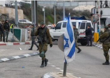 Iran Balas Serang dengan Rudal dan Drone, Israel Tutup Sekolah dan Bandara