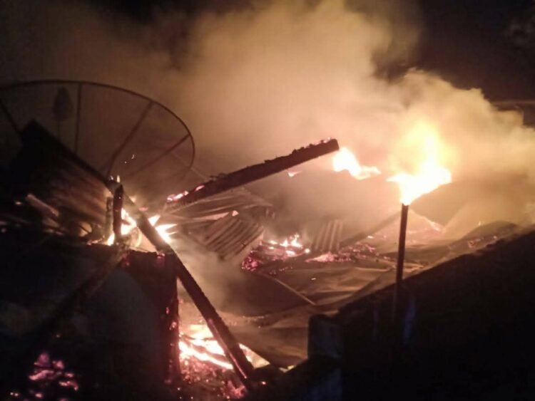 Satu Unit Rumah Warga di Barusjahe Terbakar, Polsek Lakukan Olah TKP