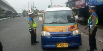 Operasi Keselamatan Toba 2026, Lantas Polsek Delitua Beri Edukasi Pengguna Jalan