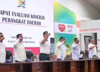 Bupati Karo Pimpin Rapat Evaluasi Kinerja Perangkat Daerah