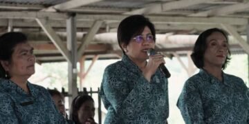 Berdayakan Ekonomi Perempuan, Ketua TP PKK Kabupaten Karo Beri Bimbingan pada RAT CU Latersia di Desa Dokan  ​