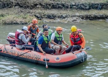 Zakiyuddin Harahap Ikut Aksi Bersih Sungai Deli