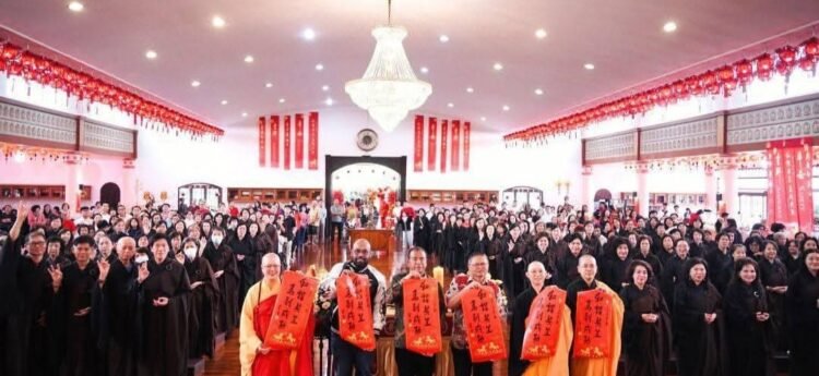 Bupati Dan Wakil Bupati Karo Hadiri Perayaan Hari Imlek di Vihara Dharma Shanti Berastagi
