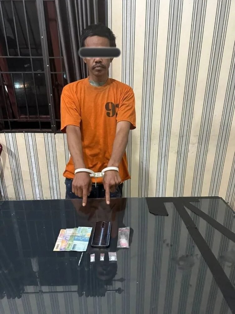 Polsek Berastagi Gerebek Gedung Kosong, Seorang Pria Diamankan dengan Barang Bukti Sabu 0,81 Gram