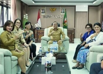 Dukung Budaya Karo ke Kancah Internasional, Bupati Karo Terima Audiensi Tim Paduan Suara UPIMG GBKP