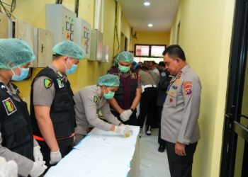Kapolda Sumut Lakukan Tes Urine Serentak: Komitmen ‘Zero’ Pelanggaran Harus Diwujudkan Nyata