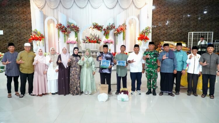 Pimpin Safari Ramadan di Salapian, Wabub Langkat Serahkan Hibah 40 Juta untuk Dua Masjid