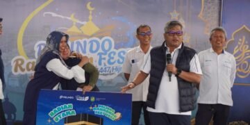 Penutupan Pelindo Ramadhan Fest 2026 Dimeriahkan Undian Umroh, Dua Warga Berangkat ke Tanah Suci