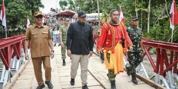 Resmikan Jembatan Bailey di Nias Bersama KSAD, Bobby Nasution Harap Mobilitas Masyarakat Semakin Lancar
