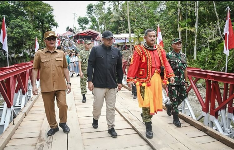 Resmikan Jembatan Bailey di Nias Bersama KSAD, Bobby Nasution Harap Mobilitas Masyarakat Semakin Lancar