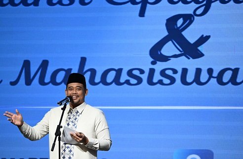 Buka Puasa Bersama Mahasiswa, Gubernur Bobby Nasution Ajak Lawan Narkoba
