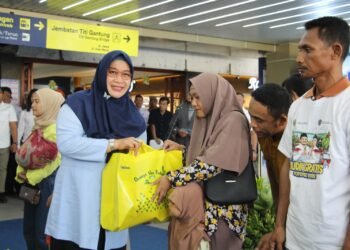 Temani Pemudik di Stasiun KA Medan, BKKBN Sumut Hadirkan Layanan Kesehatan dan Konseling