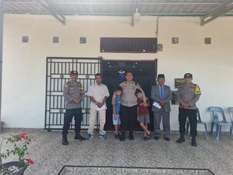 Giat “Minggu Kasih”, Polsek Barumun Tengah Lakukan Pengamanan di Sekitar Gereja HKBP Resort Sipirok