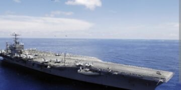 Iran Mengamuk, Hantam Kapal Induk AS Abraham Lincoln dengan Rudal Balistik