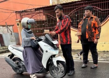 Pimpinan Anak Ranting PP 03 Silalas Berbagi Takjil dan Berbuka Puasa Bersama