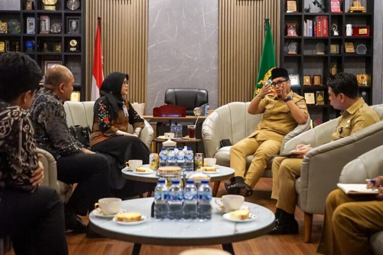 Rico Waas Dorong BSI Salurkan KUR Super Mikro dan CSR untuk Sekolah Tahfizh di Medan