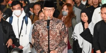 22 WNI dari Iran Tiba di Indonesia dengan Selamat