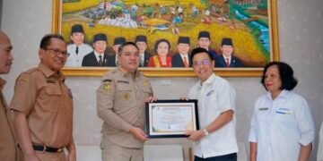 Bupati Pakpak Bharat terima Penghargaan Dari Menkiu RI Atas Kinerja Penyaluran TKD