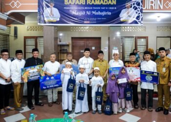 Safari Ramadan di Masjid Al Muhajirin, Zakiyuddin Harahap Serahkan Bantuan Rp 50 Juta untuk Pembangunan Masjid