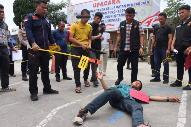 Sat Reskrim Polres Tanah Karo Gelar Rekonstruksi Kasus Penganiayaan Remaja Saat Tahun Baru