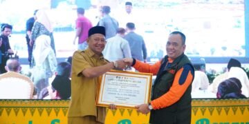 Syah Afandin Salurkan Bantuan Stimulan Tahap II, Pastikan Tidak Ada Pemotongan