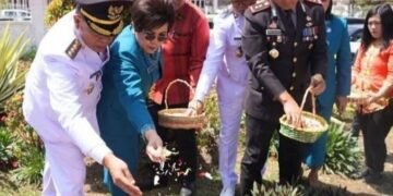 Peringati HUT ke-80, Bupati Karo dan Forkopimda Tabur Bunga di Makam Pahlawan Kabanjahe