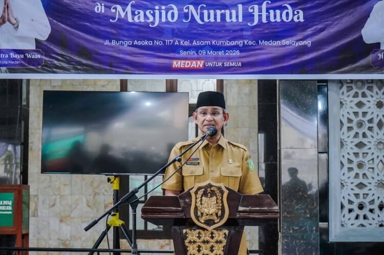Safari Ramadan di Masjid Nurul Huda, Pemko Medan Salurkan Bantuan dan Santuni Anak Yatim