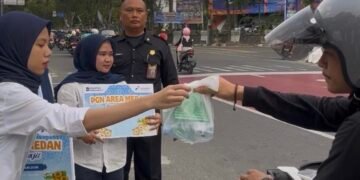 Hangatkan Suasana Berbuka, PGN Area Medan Bagikan 100 Paket Takjil