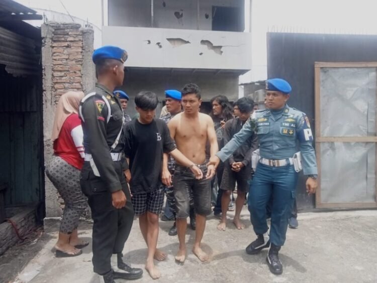 Tim Gabungan Gerebek Basecamp Pelaku Pembacokan di Belawan, 4 Orang Diamankan