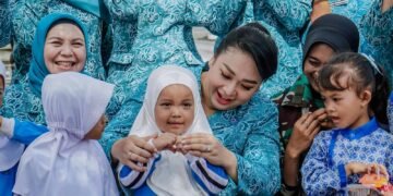 Airin Rico Waas Ajak Siswa PAUD dan TK Belajar Sambil Bermain di KRI Bima Suci