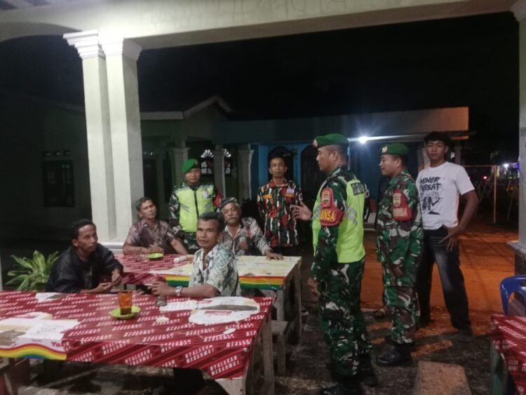 Danramil 02/ktb Pimpin Patroli Pos Kamling di Dua Desa Kecamatan Kutalimbaru
