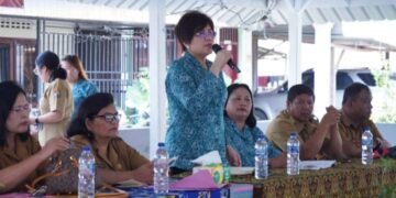 Ketua TP PKK Karo Beri Pembinaan PAAR di Desa Rumah Berastagi